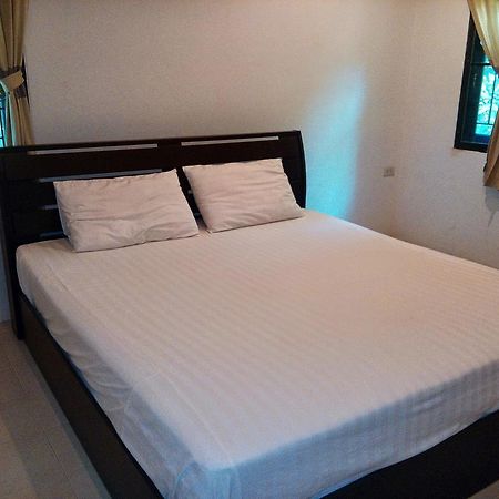 Bangtao Local House Rental Pantai Bang Tao Bilik gambar