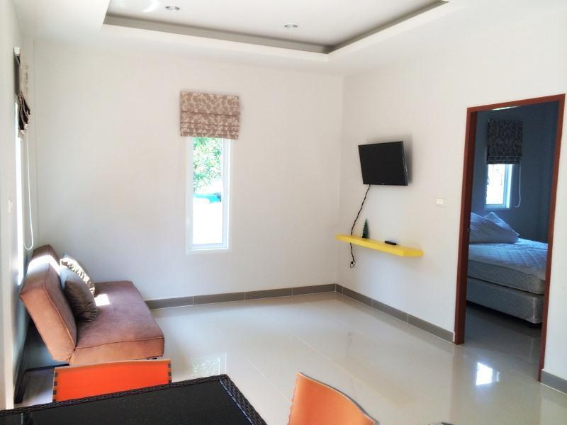 Bangtao Local House Rental Pantai Bang Tao Luaran gambar